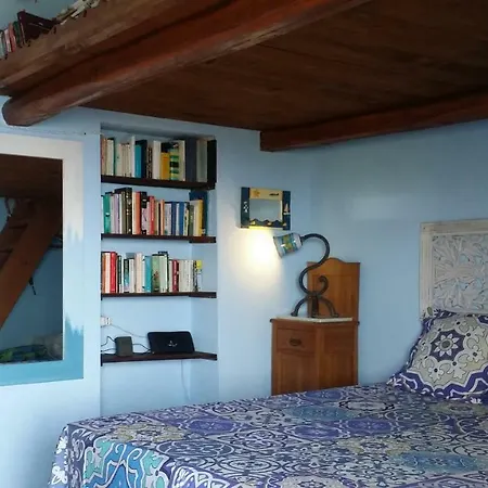 Chalet Anoeta Casetta Eoliana Lipari,pool,sauna Città di Lipari